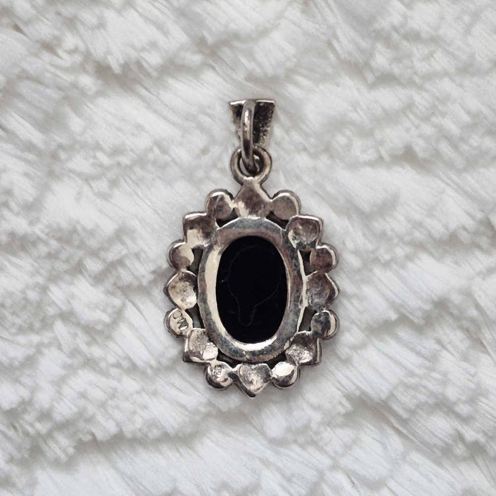 Sterling Silver Marcasite Cameo Pendant - Picture 5 of 6